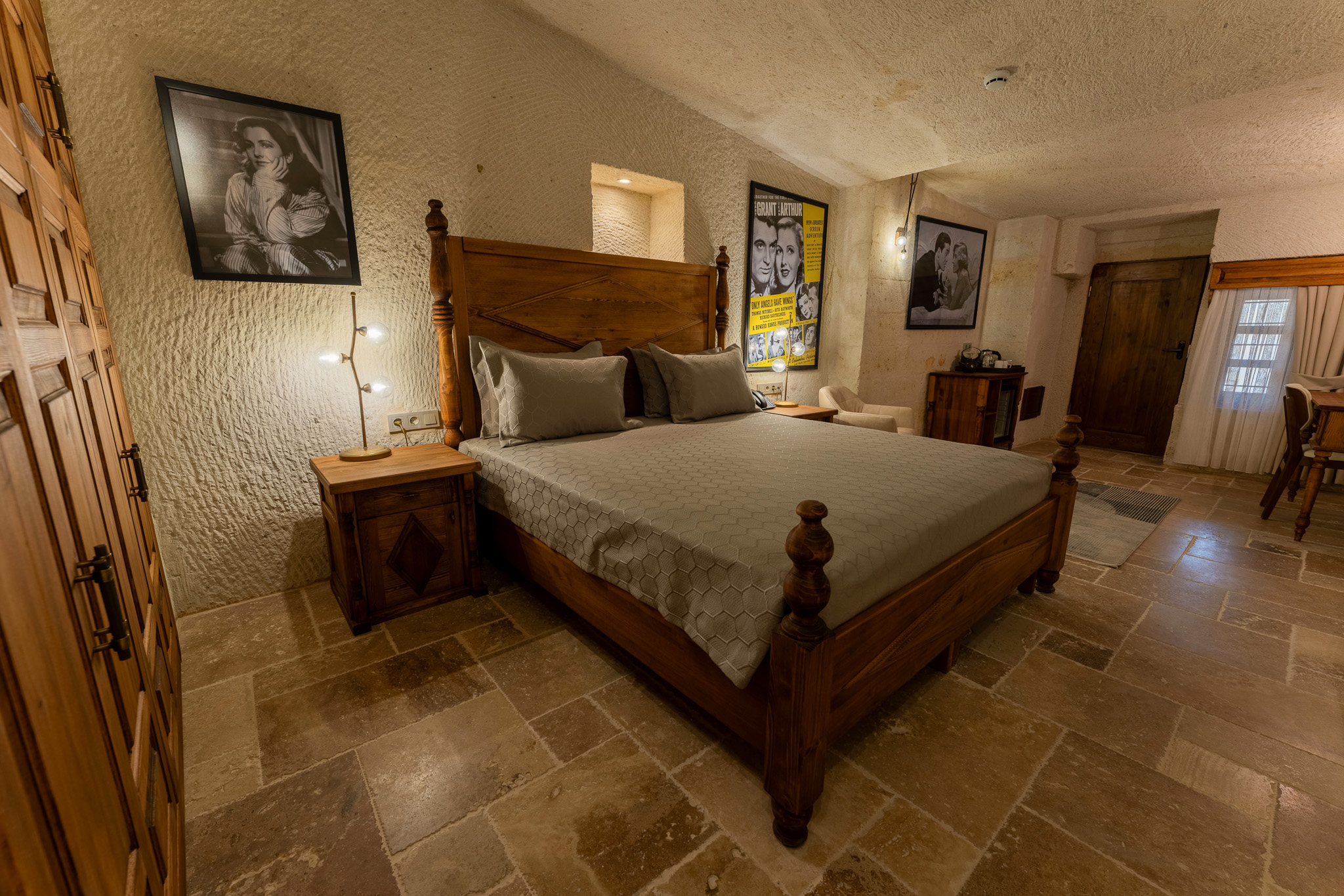 Room 201 - 1
