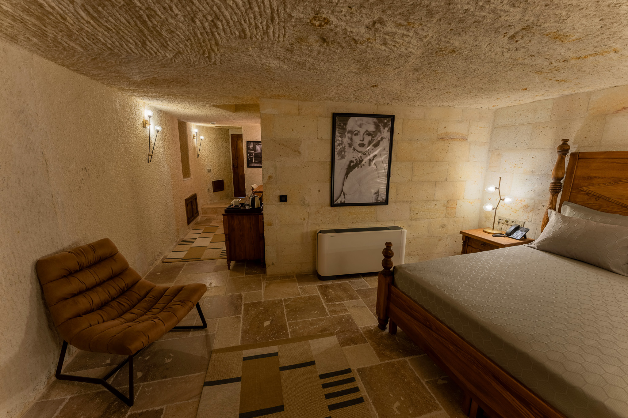Room 207 - 2